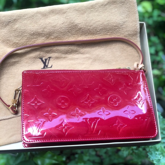Louis Vuitton Handbags - Louis Vuitton Red Vernis Lexington Leather Bag